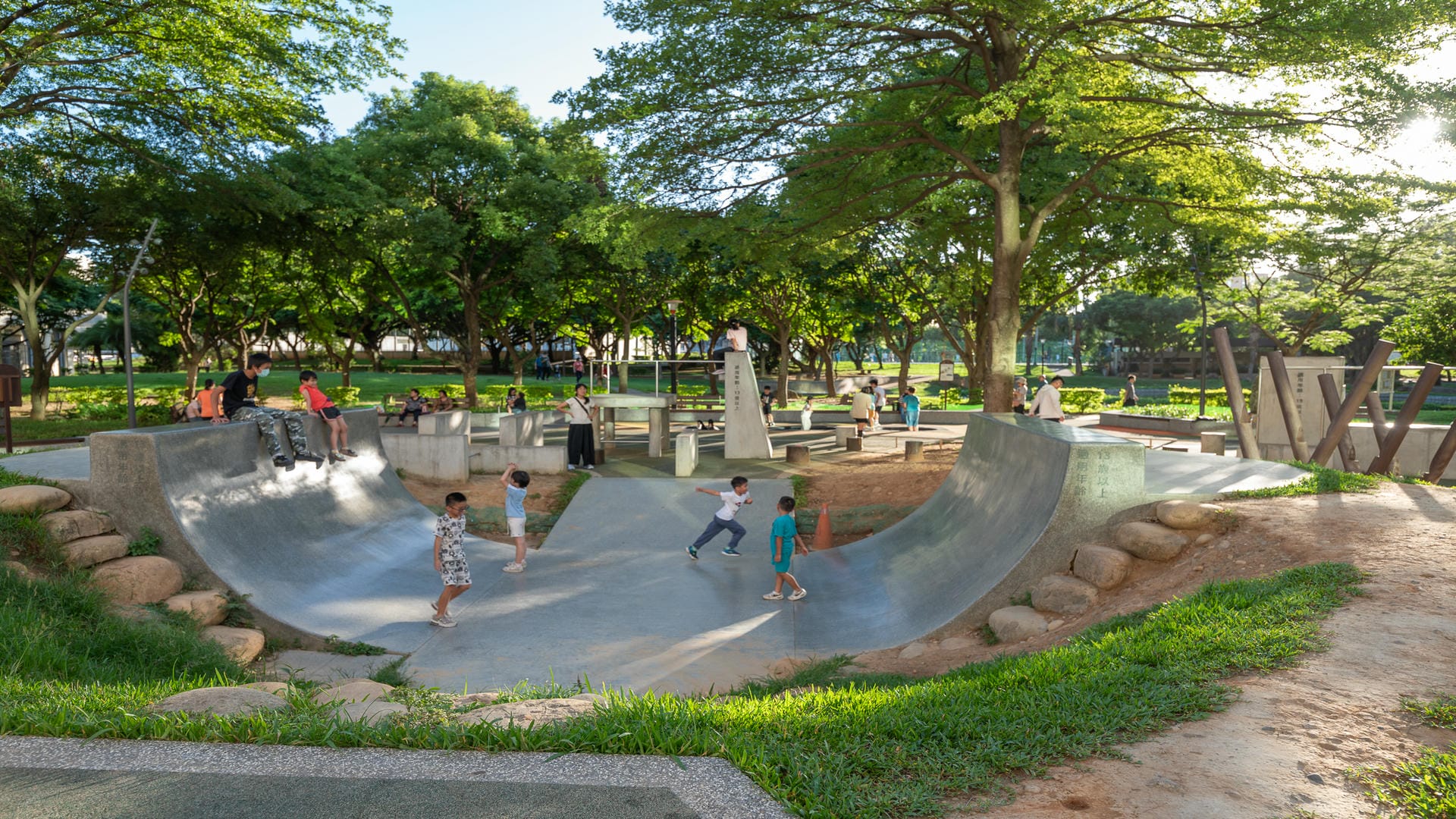 ★桃園親子景點★ 中壢光明公園，老舊公園大翻新桃園最新特色公園打造四大樹屋主題森林遊戲場，全齡共享的桃園親子一日遊景點推薦