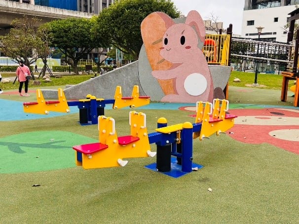 蹺蹺板