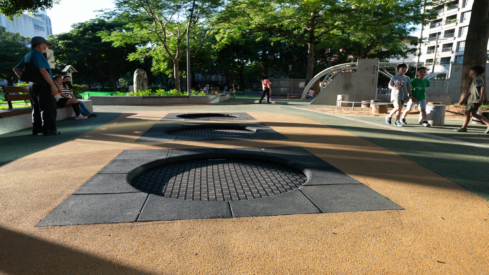 光明公園