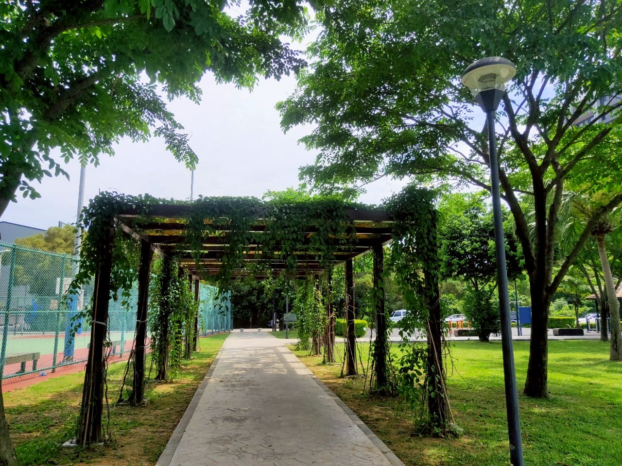 新屋公二公園