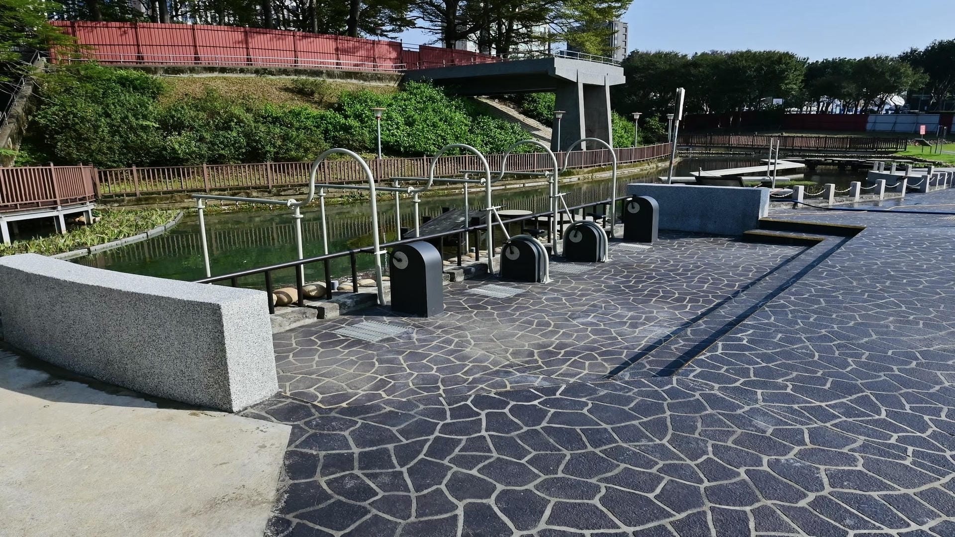 踩水車