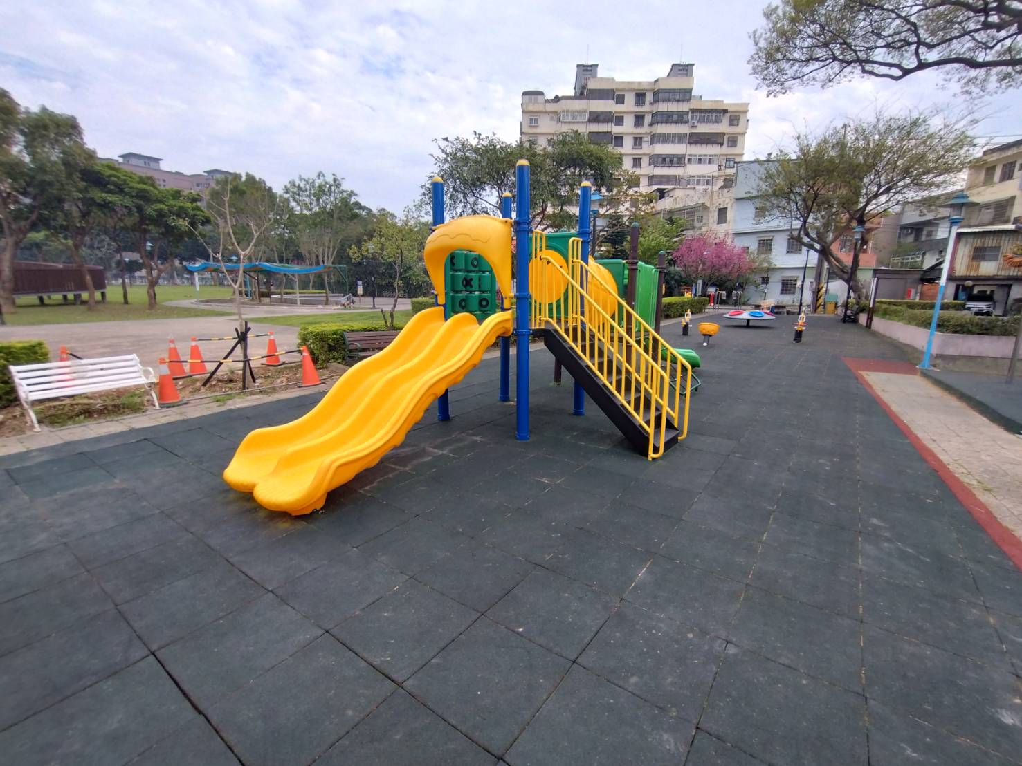 中興兒二公園