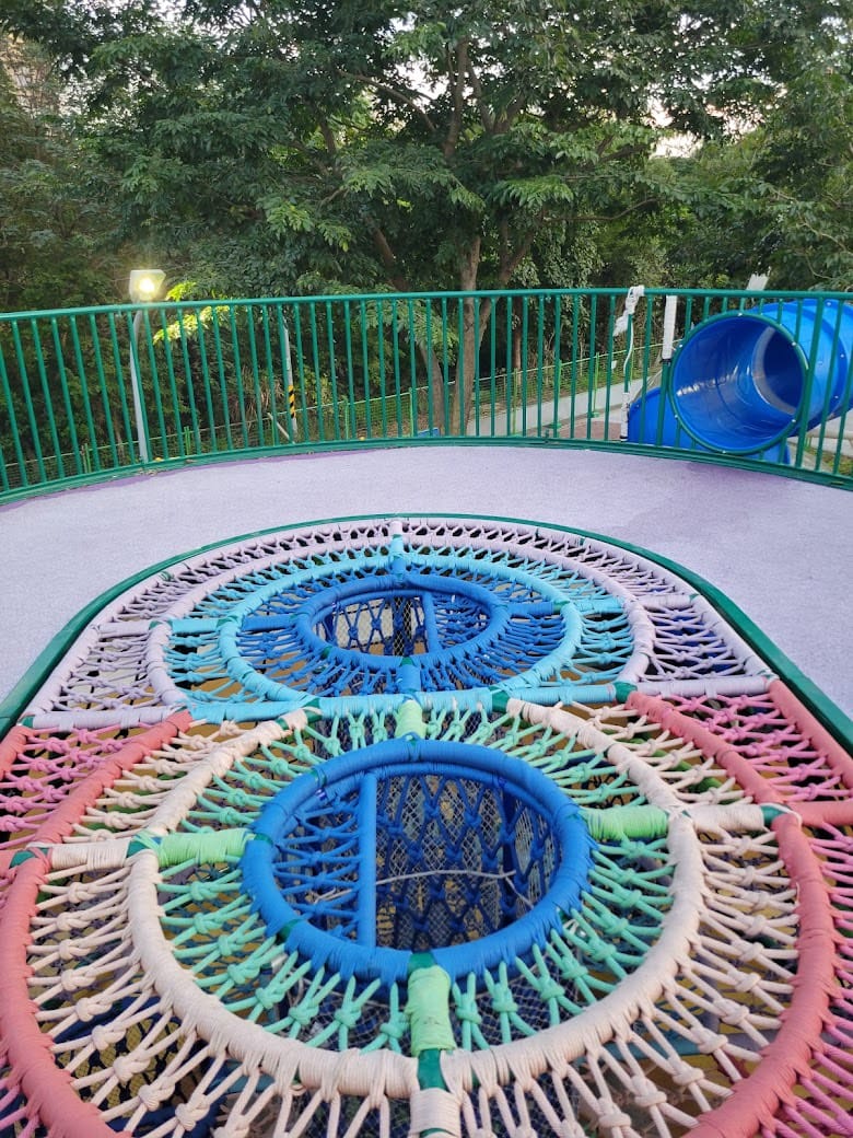 新屋公二公園