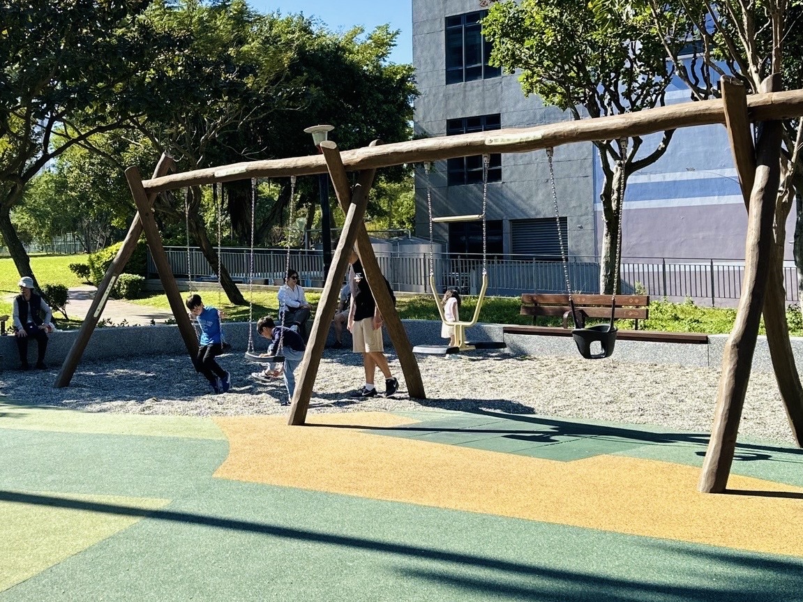 光明公園